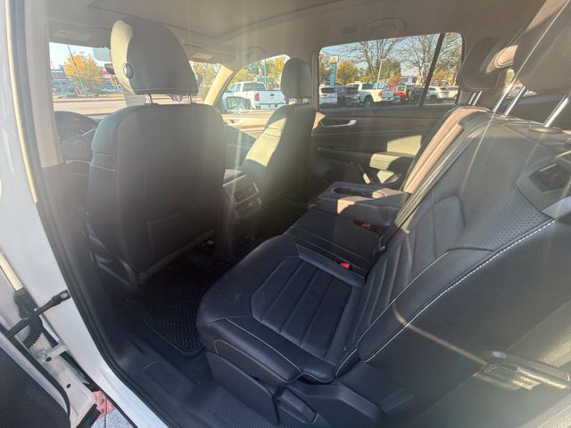 Used 2024 Volkswagen Atlas SEL AWD/4WD image 18