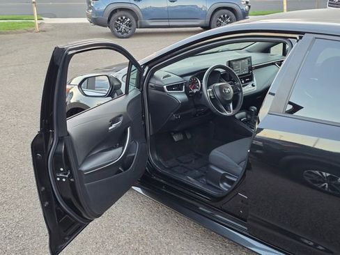Used 2022 Toyota Corolla SE image 36