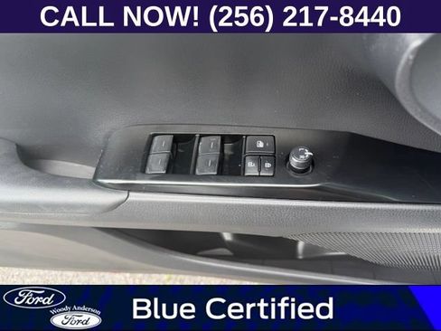 Used 2025 Toyota Camry SE FWD image 21