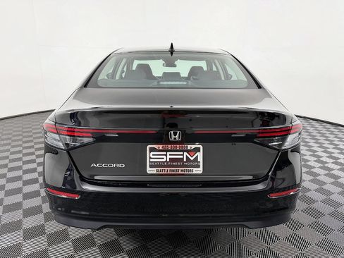 Used 2024 Honda Accord EX image 10
