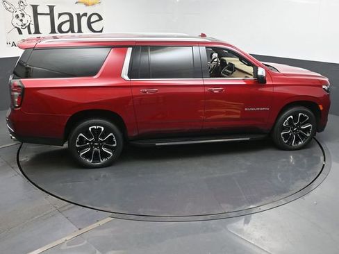 Used 2023 Chevrolet Suburban Premier w/ Premium Package AWD/4WD image 41