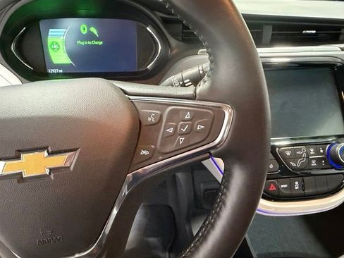 Used 2020 Chevrolet Bolt Premier w/ Infotainment Package FWD image 12