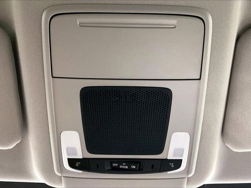 Used 2025 Honda CR-V LX image 35