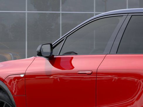 New 2025 Cadillac Lyriq Sport image 12