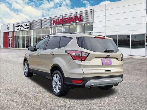 Used 2018 Ford Escape SEL image 4