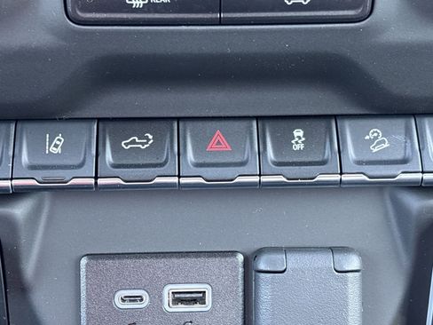 New 2025 GMC Sierra 3500 Pro image 4