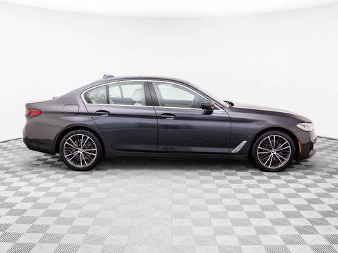 Used 2022 BMW 540i xDrive w/ Premium Package image 6
