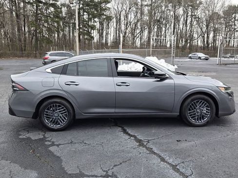 New 2026 Nissan Sentra SV w/ SV Convenience Package FWD image 2