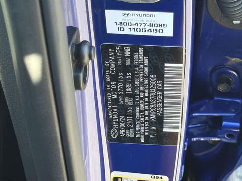 Certified 2024 Hyundai Venue Limited image 10