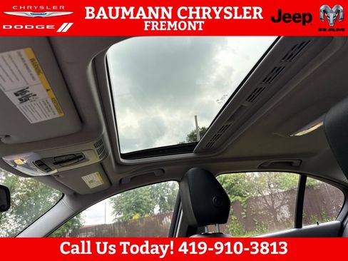 Used 2014 BMW 320i xDrive Sedan AWD/4WD image 17