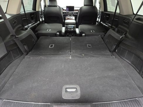 Used 2022 Lincoln Aviator Reserve w/ Equipment Group 201A image 48