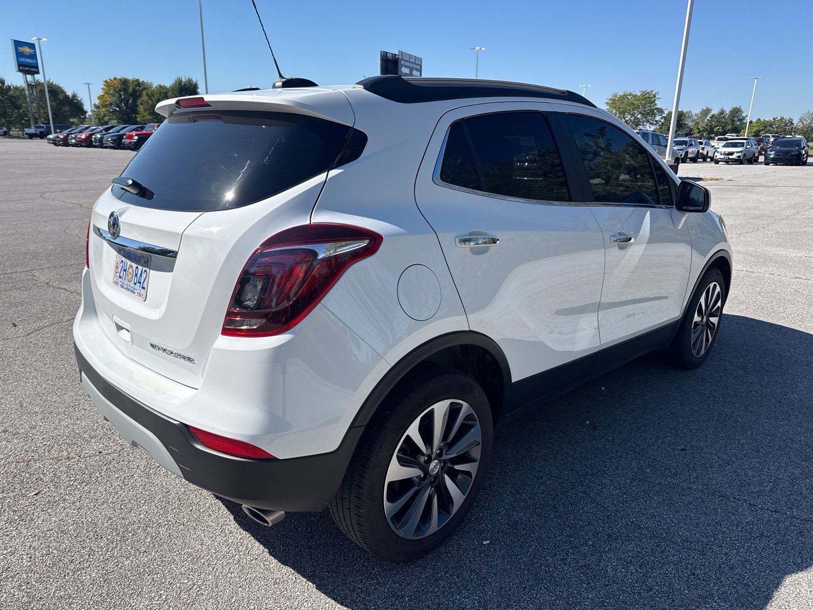 Used 2022 Buick Encore Preferred w/ Safety Package FWD image 3