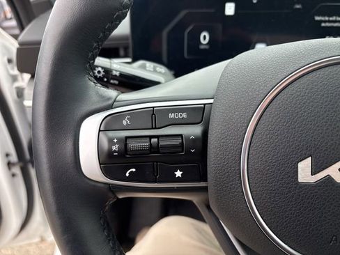 Used 2025 Kia K5 EX image 12