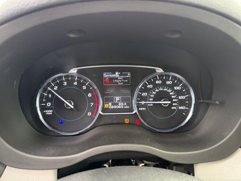 Used 2017 Subaru Forester 2.5i Premium image 11