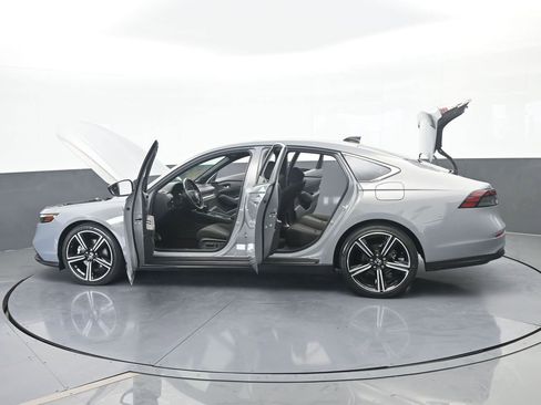 Used 2024 Honda Accord Sport image 78