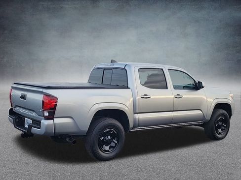Used 2022 Toyota Tacoma SR image 6