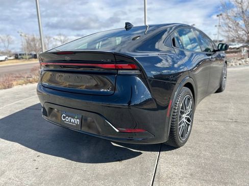 Used 2023 Toyota Prius XLE image 8