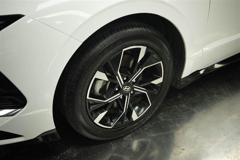 Used 2024 Hyundai Sonata SEL FWD image 4