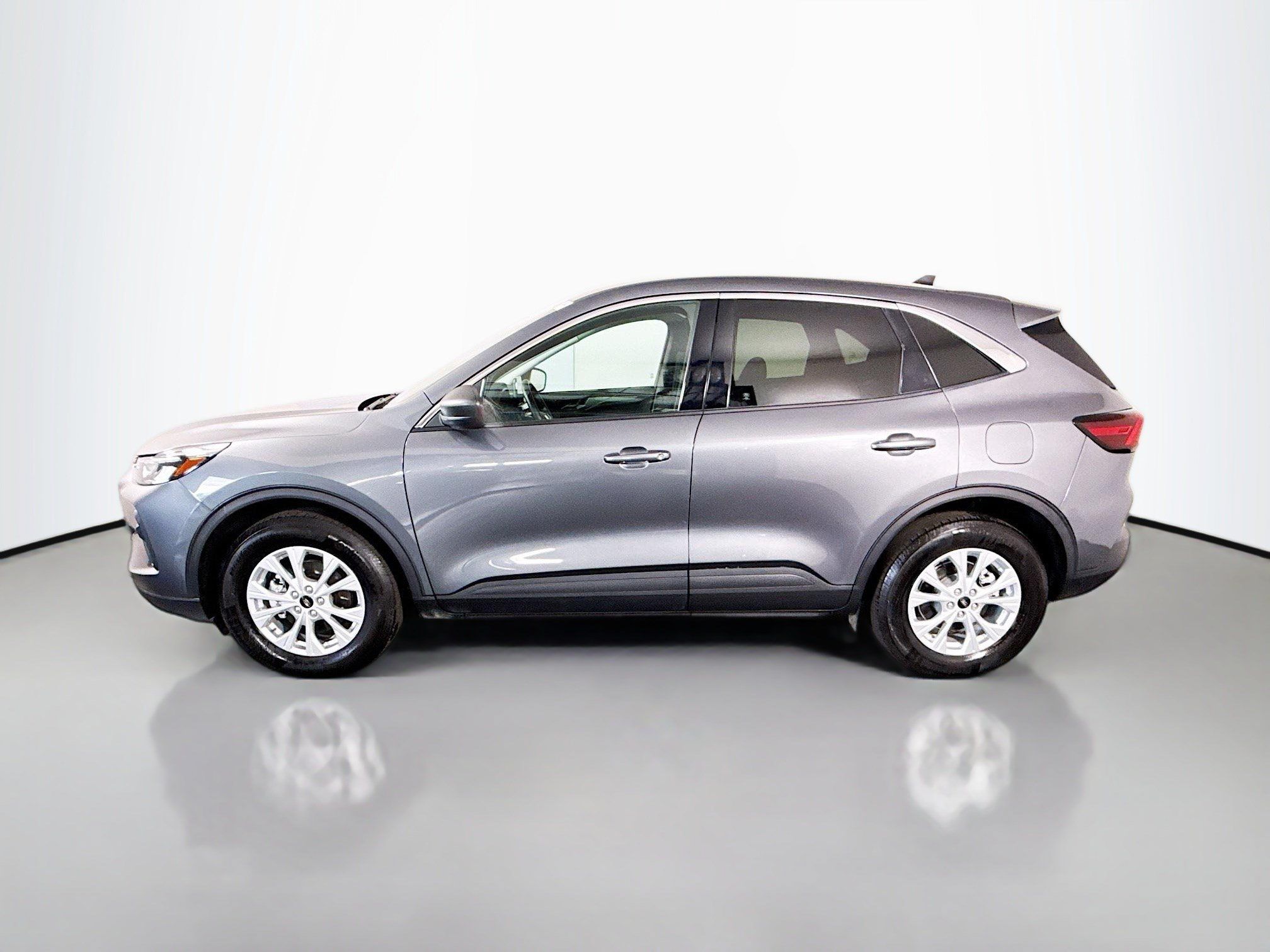 Used 2023 Ford Escape Active AWD/4WD image 6