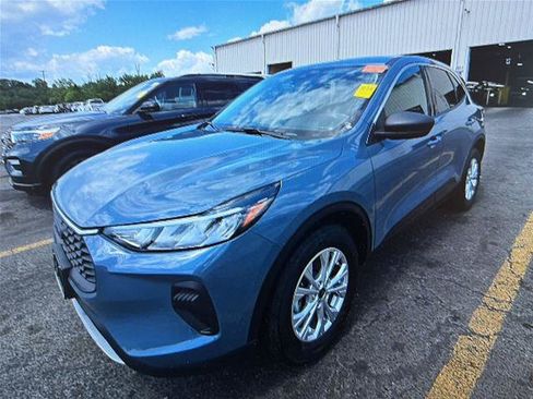 Certified 2023 Ford Escape Active AWD/4WD image 1