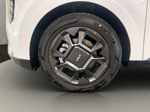 New 2026 Kia Carnival SX image 17