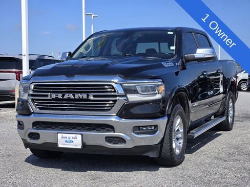Used 2020 RAM 1500 Laramie AWD/4WD image 3