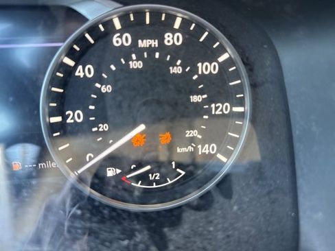 Used 2022 Nissan Rogue SV image 40