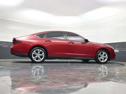Used 2023 Honda Accord LX image 38