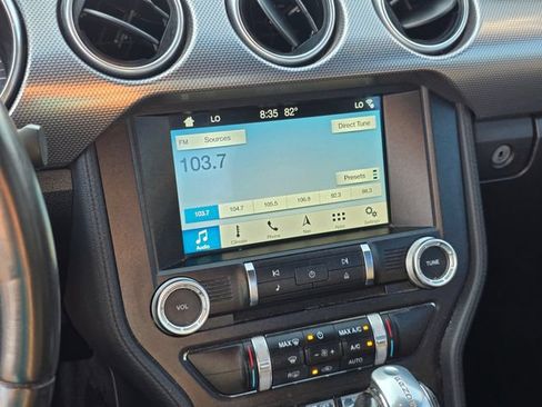 Used 2018 Ford Mustang Coupe w/ Equipment Group 101A RWD image 20