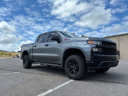 Used 2020 Chevrolet Silverado 1500 Custom Trail Boss w/ Custom Convenience Package image 2