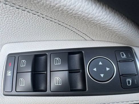 Used 2014 Mercedes-Benz CLA 250 image 9