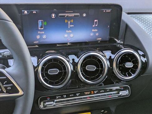 New 2026 Mercedes-Benz GLA 250 4MATIC image 12