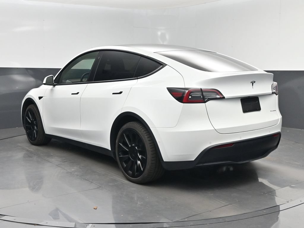 Used 2022 Tesla Model Y Long Range AWD/4WD image 4