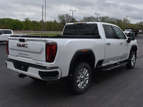 Used 2022 GMC Sierra 3500 Denali w/ Denali Ultimate Package AWD/4WD image 11