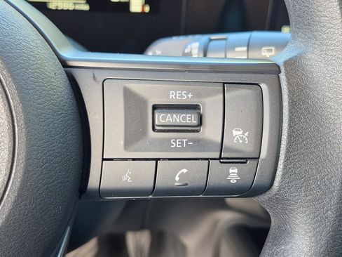 Used 2026 Nissan Kicks SV FWD image 30