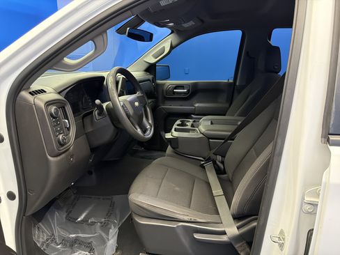 Used 2021 Chevrolet Silverado 1500 Custom AWD/4WD image 12