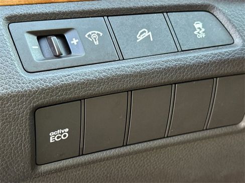 Used 2013 Hyundai Santa Fe Sport image 23