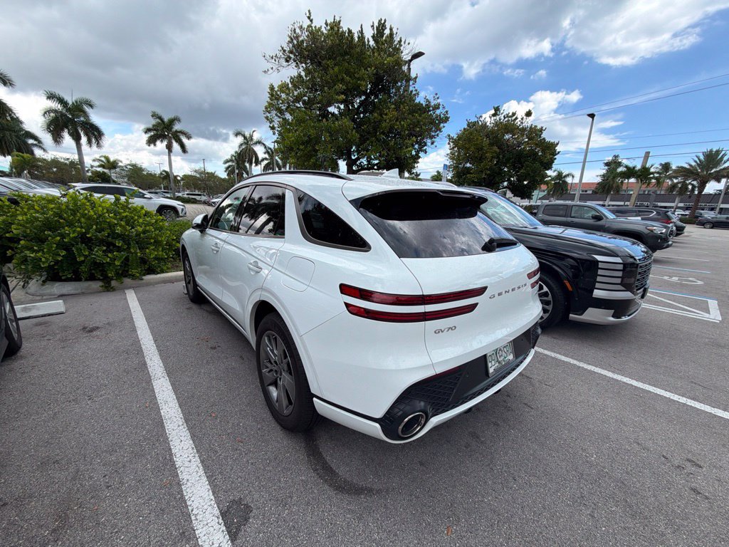 Certified 2024 Genesis GV70 3.5T Sport AWD/4WD image 9