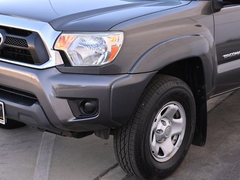 Used 2015 Toyota Tacoma PreRunner w/ SR5 Package RWD image 21