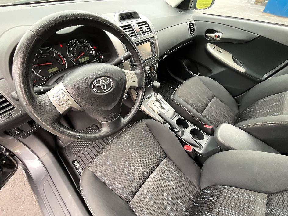 Used 2013 Toyota Corolla S w/ Premium Complete Pkg FWD image 20