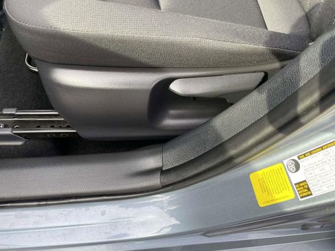 Used 2024 Toyota Corolla LE image 30