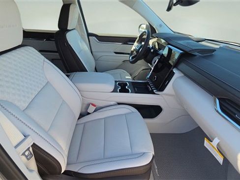 New 2026 GMC Acadia Denali image 25