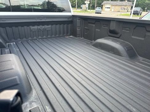 Used 2022 GMC Sierra 2500 SLE w/ SLE Convenience Package AWD/4WD image 7