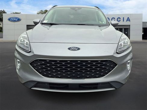 Certified 2022 Ford Escape Titanium image 2