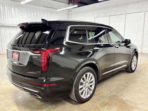 Used 2022 Cadillac XT6 Premium Luxury FWD image 7