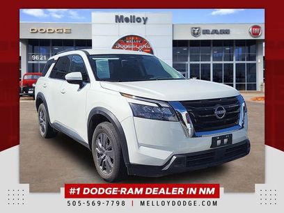 Used 2025 Nissan Pathfinder SV