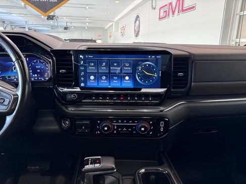 Certified 2022 Chevrolet Silverado 1500 ZR2 w/ Technology Package image 18