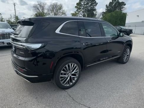 New 2026 Buick Enclave Avenir w/ Super Cruise Package AWD/4WD image 8