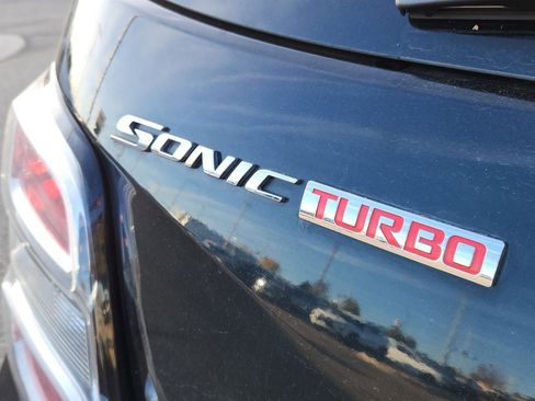 Used 2017 Chevrolet Sonic LT w/ Fun and Sun Package image 29