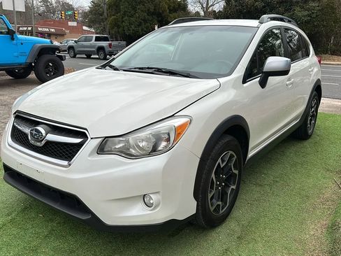 Used 2016 Subaru Crosstrek 2.0i Premium image 3